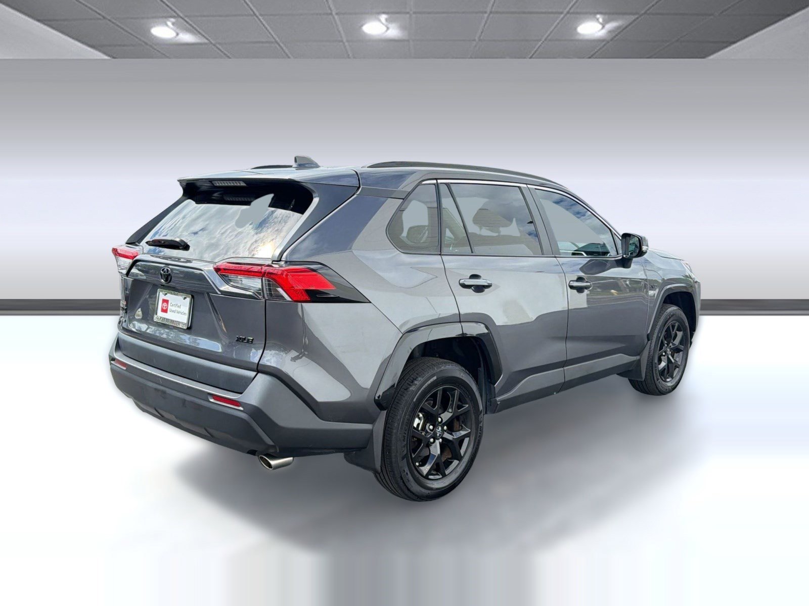Certified 2024 Toyota RAV4 XLE FWD image 9