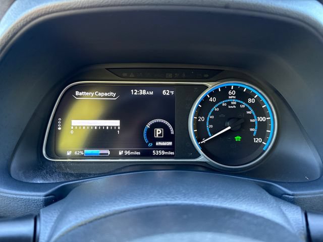 Used 2025 Nissan Leaf S FWD image 13