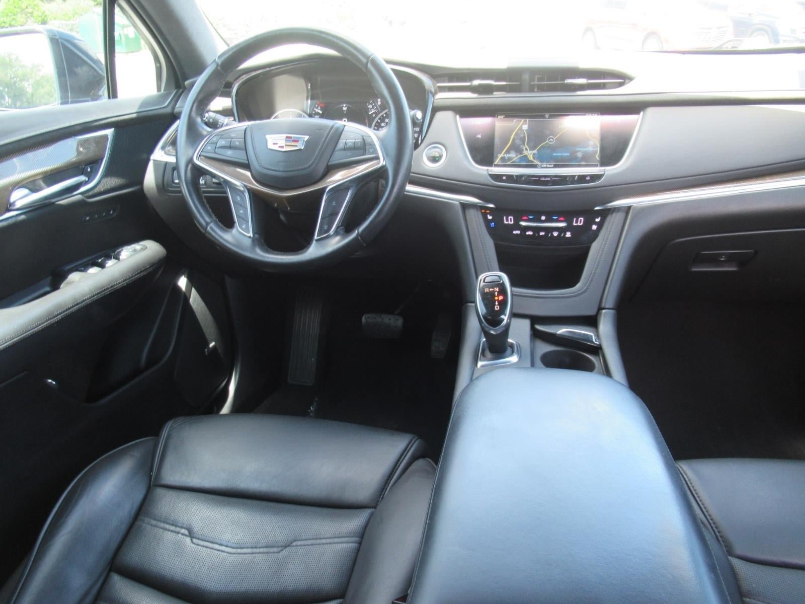Used 2019 Cadillac XT5 Platinum AWD/4WD image 13