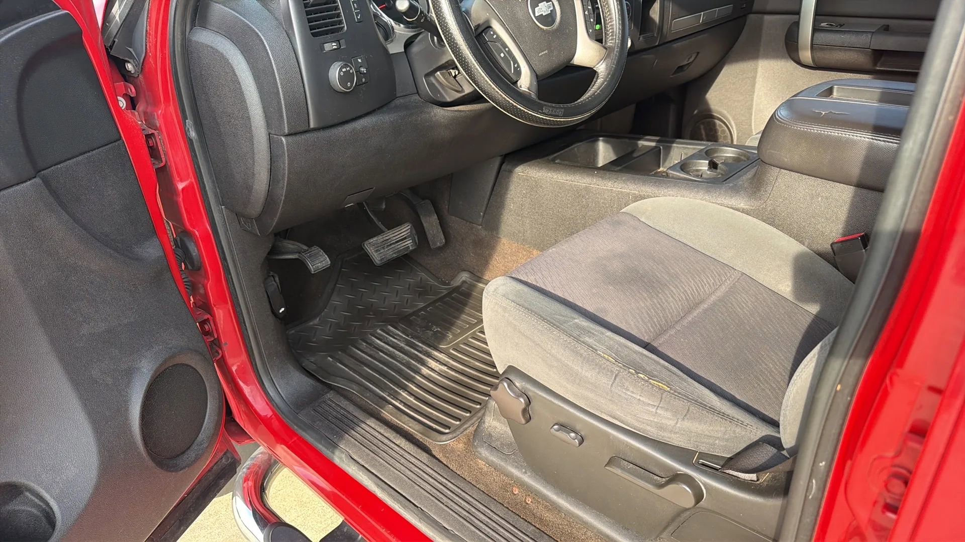 Used 2008 Chevrolet Silverado 1500 LT w/ Towing Package image 88