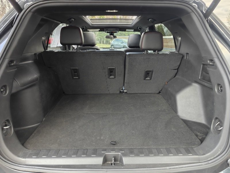 Used 2022 Chevrolet Equinox RS w/ RS Leather Package image 22