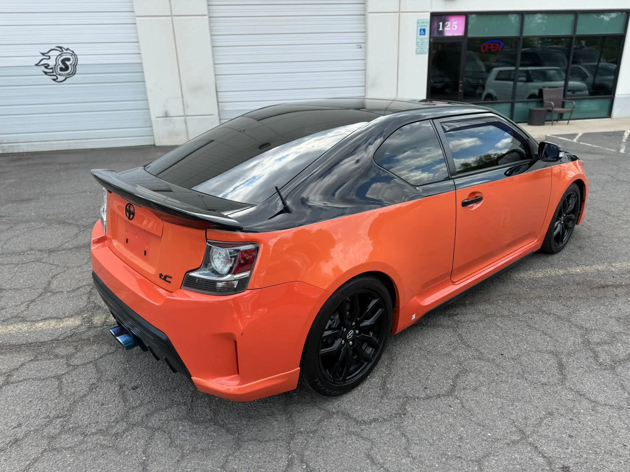 Used 2015 Scion tC image 5