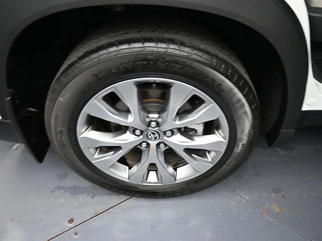 Used 2024 Toyota Grand Highlander Limited image 26