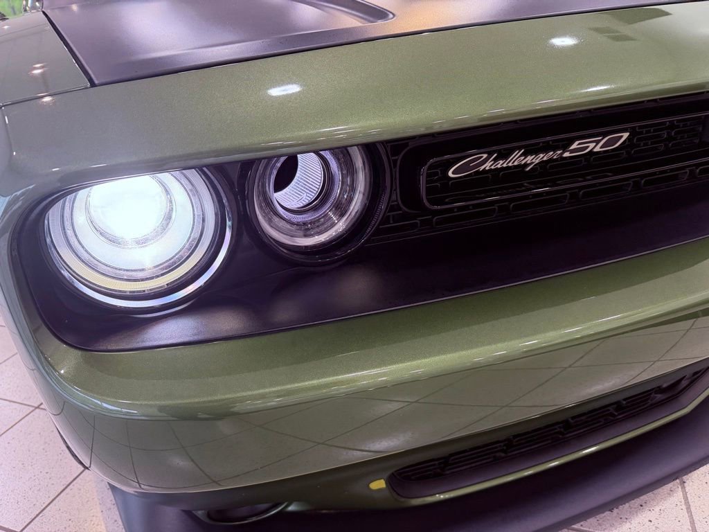 Used 2020 Dodge Challenger R/T Scat Pack RWD image 13