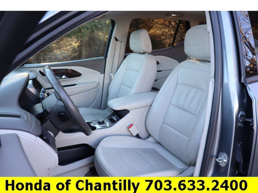 Used 2020 GMC Terrain Denali w/ Denali Premium Package image 17