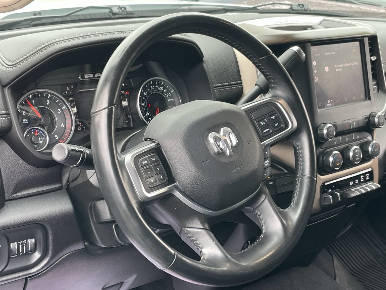 Used 2022 RAM 2500 Laramie AWD/4WD image 14