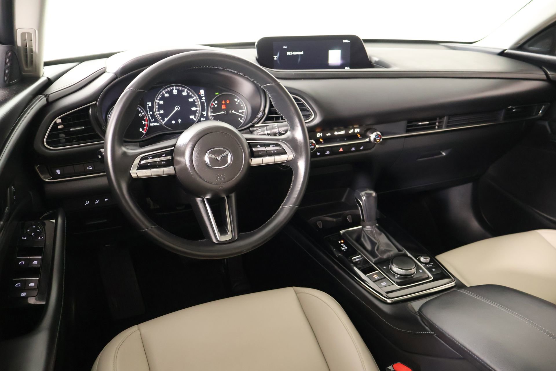 Used 2022 MAZDA CX-30 AWD 2.5 S w/ Preferred Package image 2