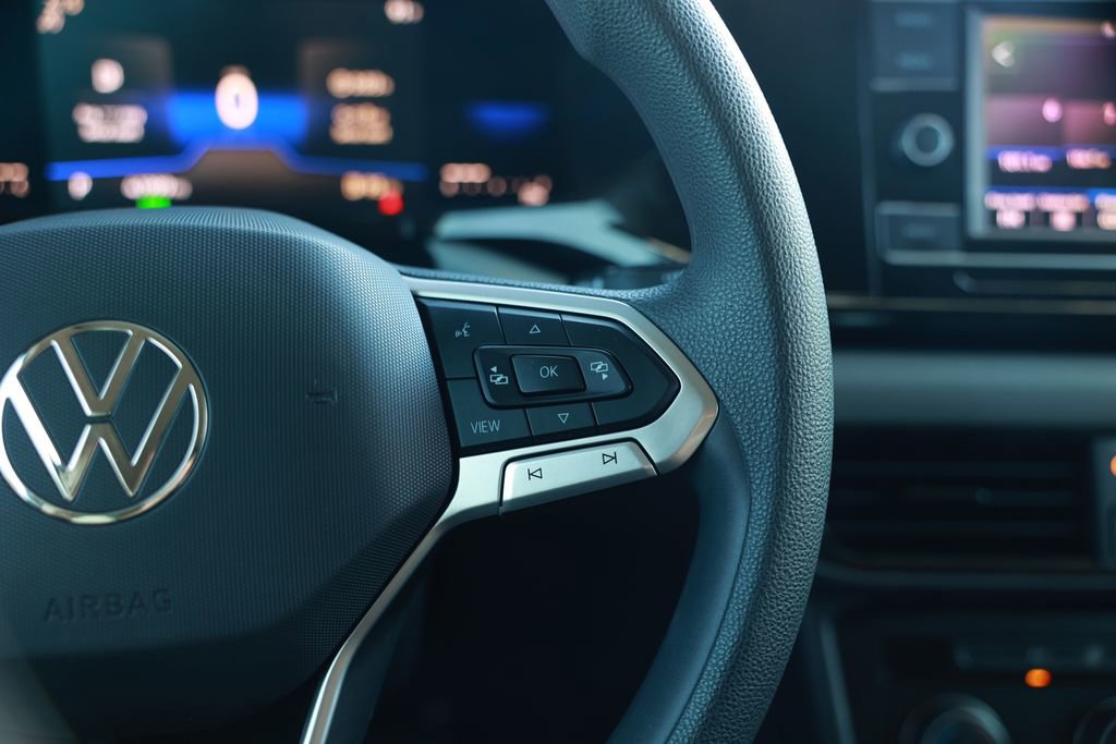 Used 2022 Volkswagen Taos S image 22