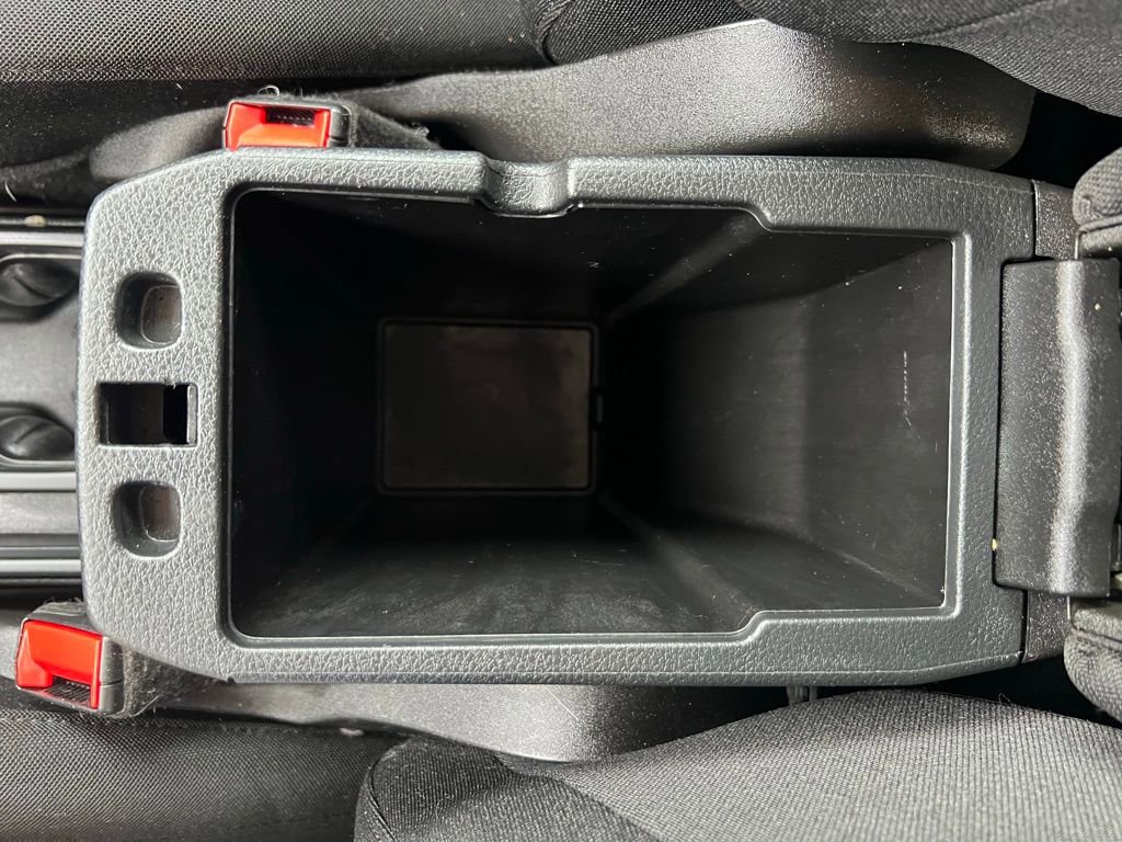 Used 2019 Jeep Renegade Latitude w/ Cold Weather Group AWD/4WD image 30