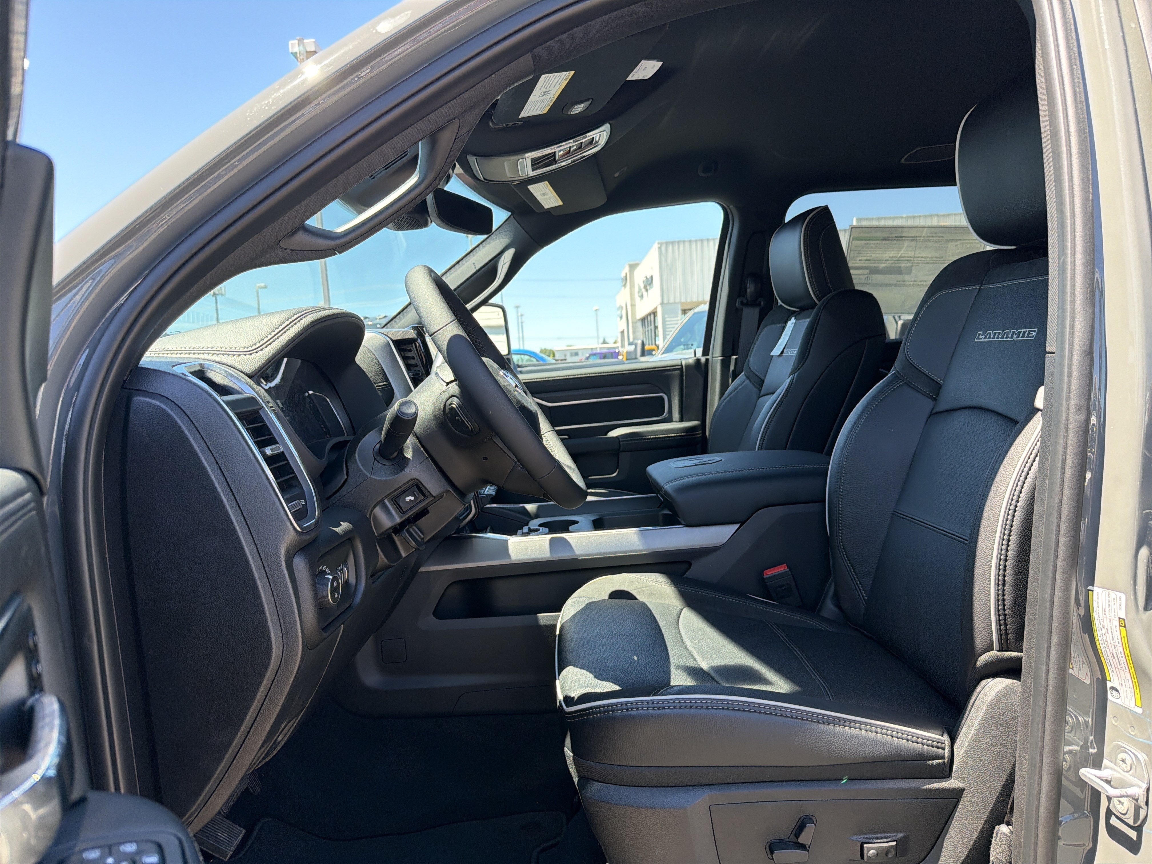 New 2026 RAM 2500 Laramie w/ Night Edition AWD/4WD image 10