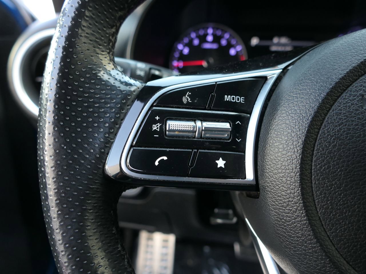 Used 2022 Kia Forte GT-Line w/ GT-Line Premium Package image 14