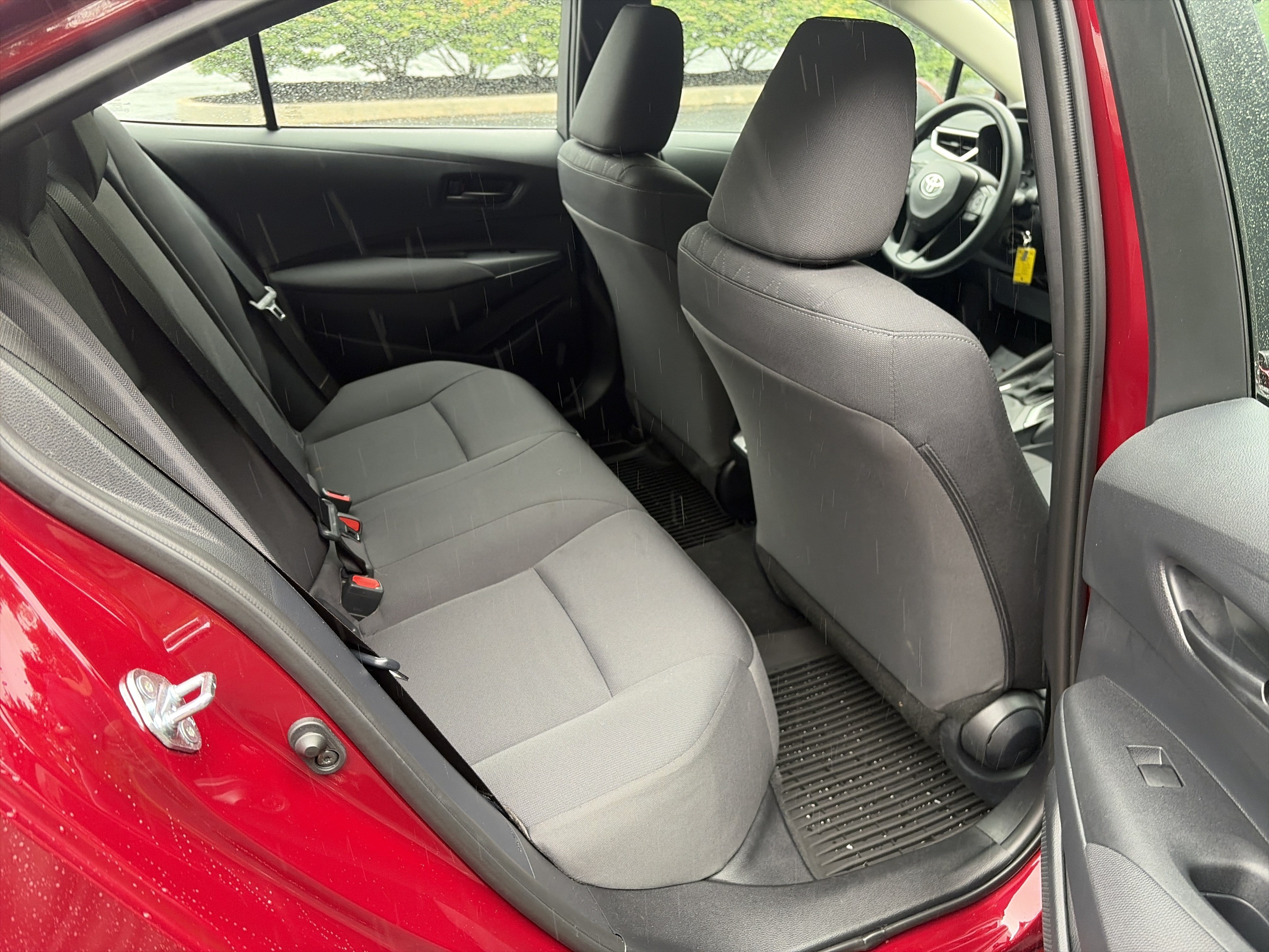 Used 2025 Toyota Corolla LE FWD image 21