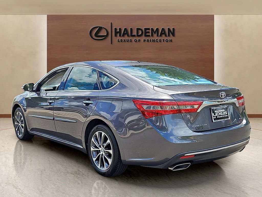 Used 2016 Toyota Avalon XLE Premium FWD image 4