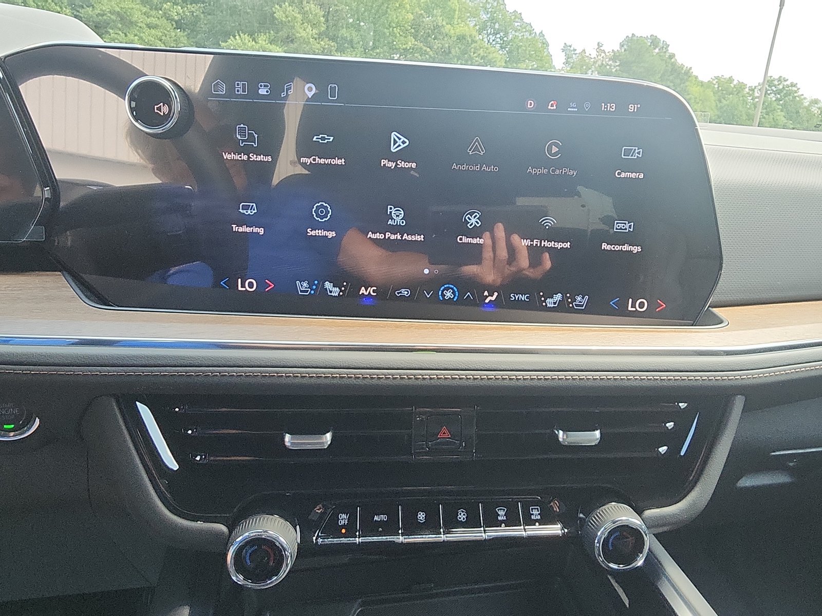 New 2026 Chevrolet Tahoe High Country AWD/4WD image 17
