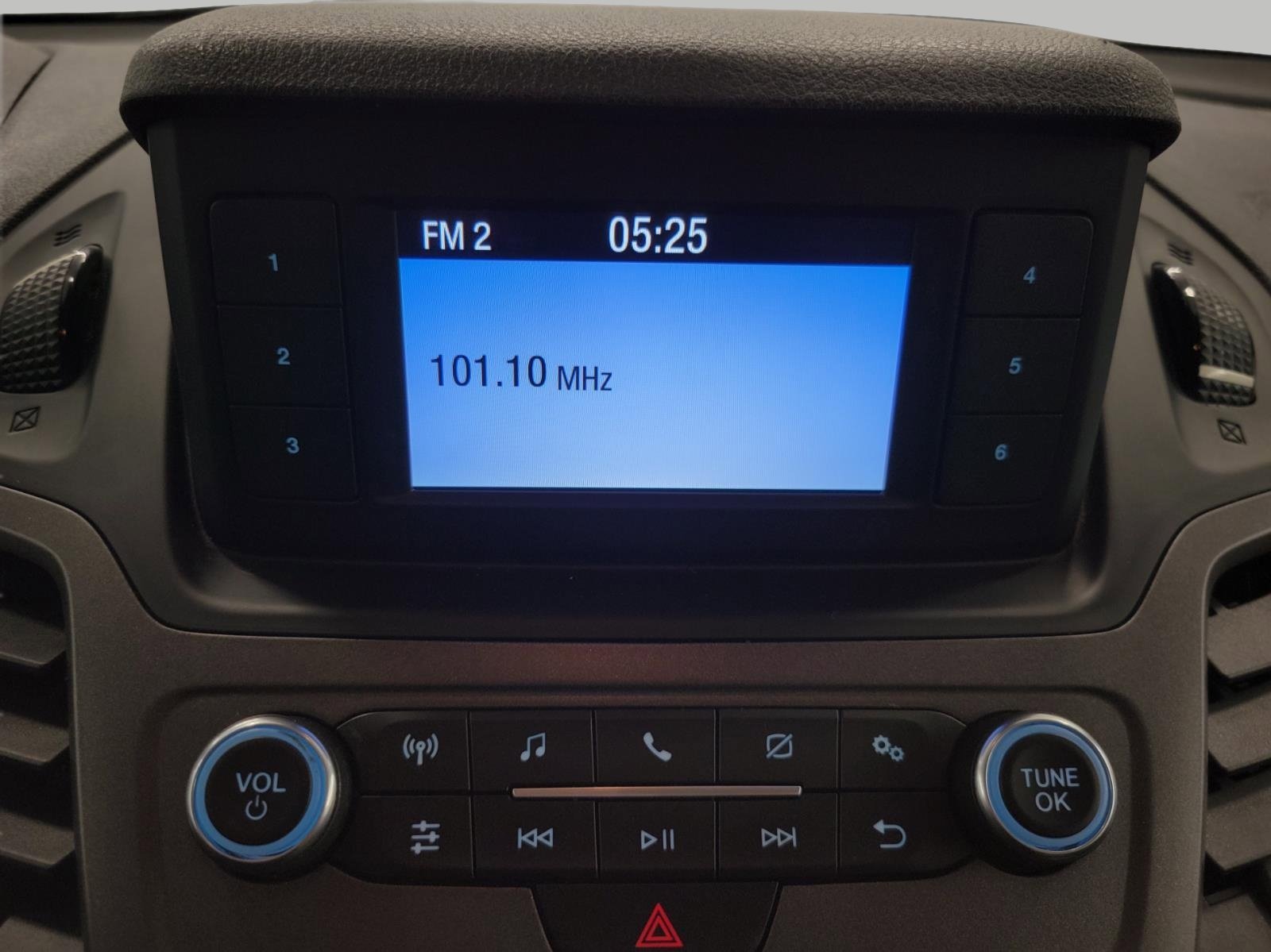 Used 2019 Ford Transit Connect XL FWD image 8