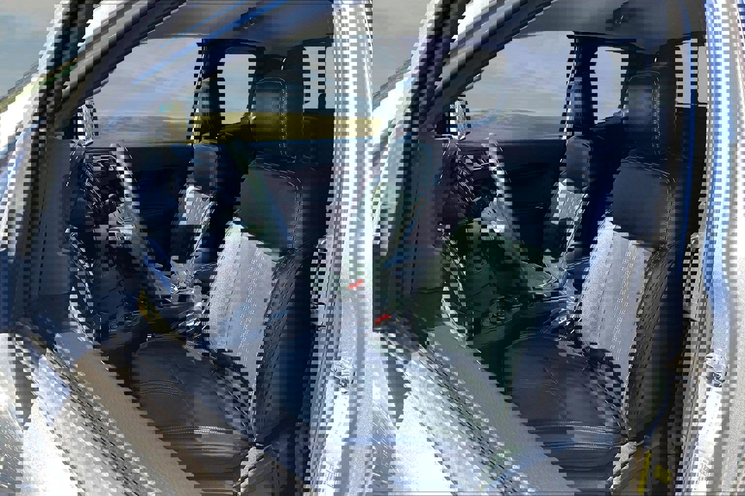 Used 2020 Ford Ranger Lariat w/ Equipment Group 501A Mid image 14