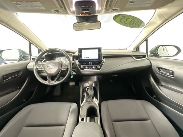 Used 2025 Toyota Corolla LE FWD image 3