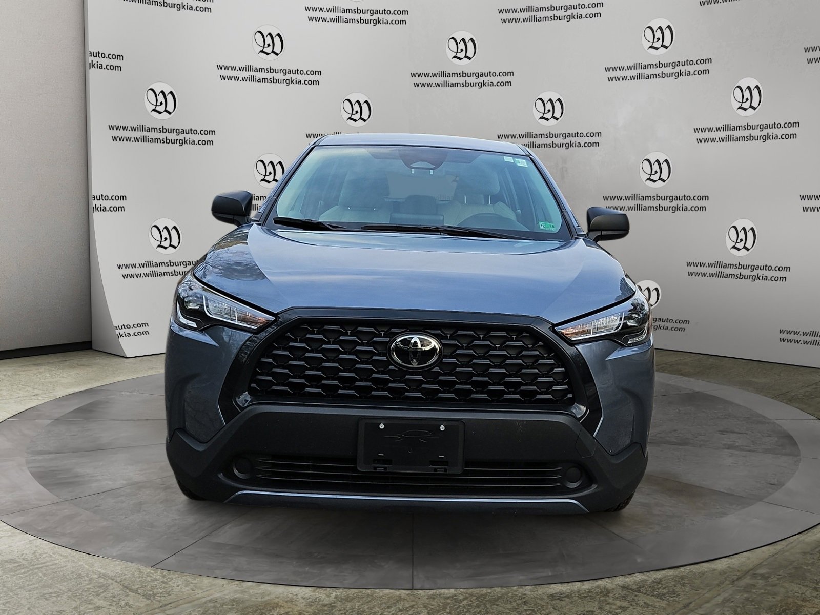 Used 2023 Toyota Corolla Cross L image 8