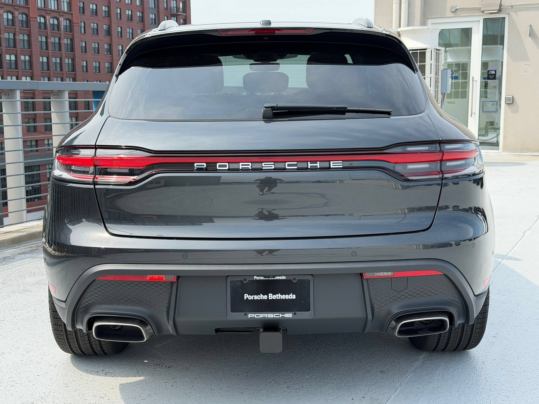 Used 2026 Porsche Macan AWD/4WD image 10