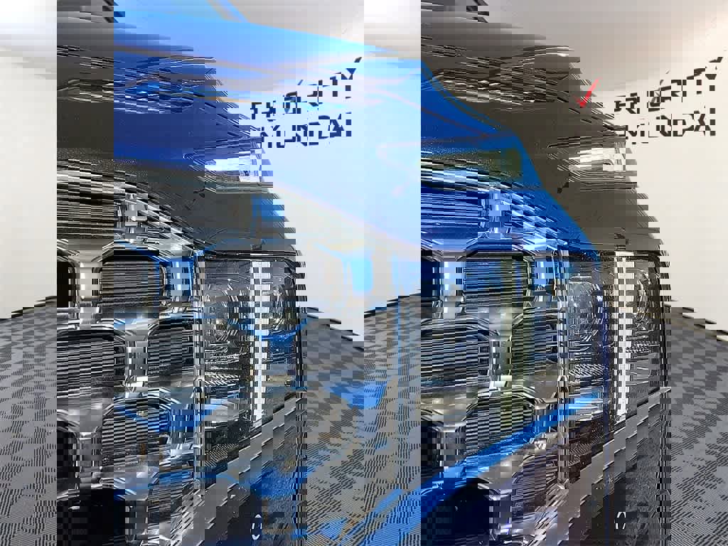 Used 2023 Hyundai Santa Fe Limited image 7