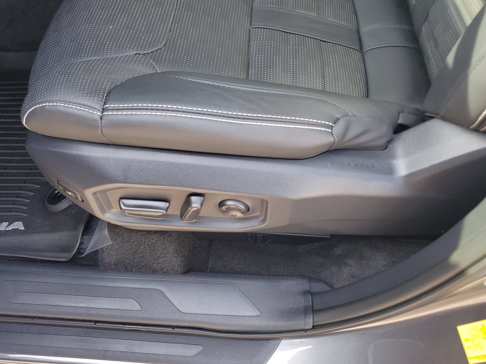 Certified 2024 Toyota Sequoia Capstone AWD/4WD image 17