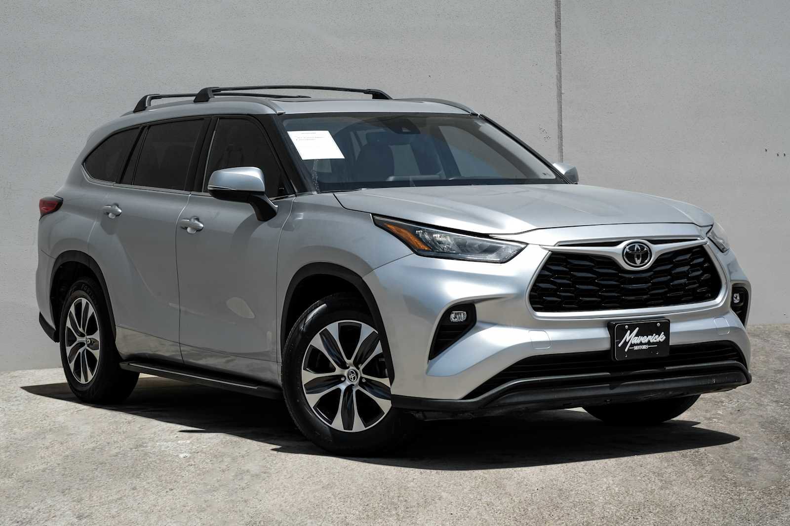 Used 2020 Toyota Highlander XLE FWD image 7