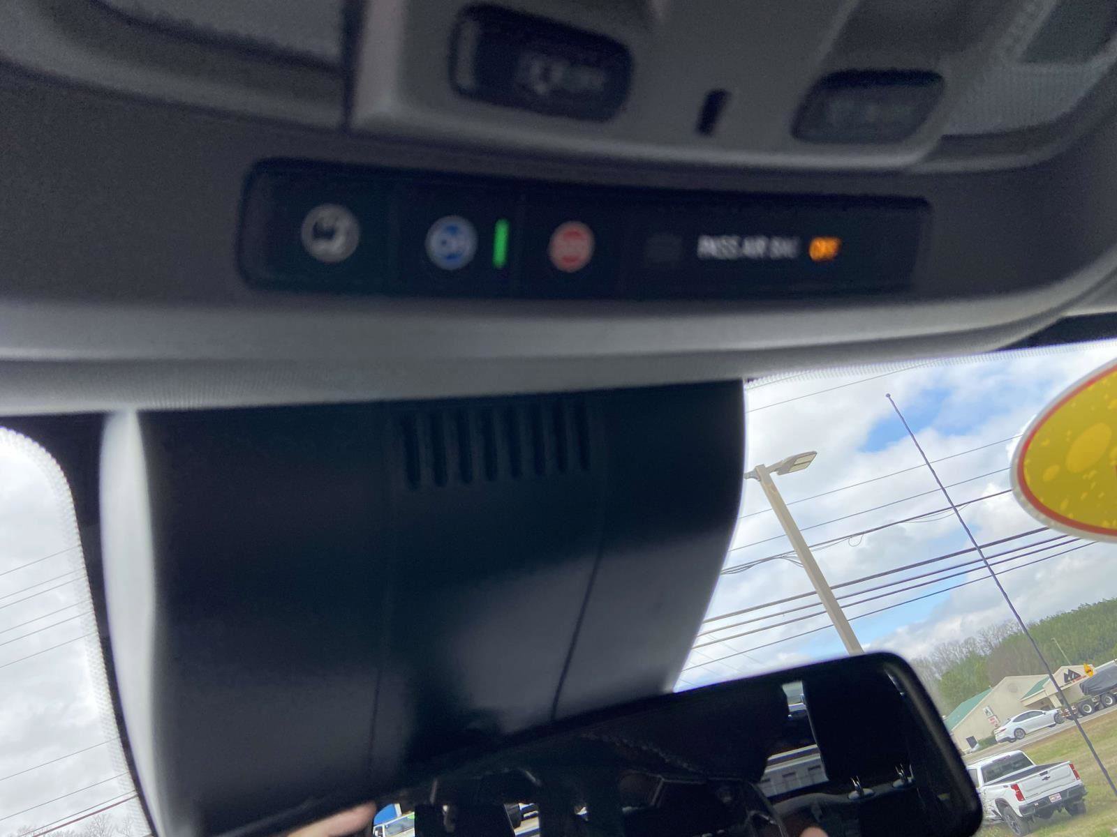 Used 2022 Chevrolet Silverado 1500 Custom image 17