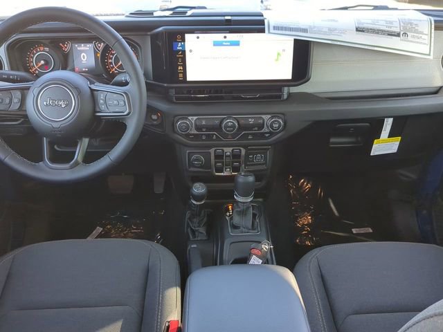 New 2025 Jeep Gladiator Sport AWD/4WD image 13