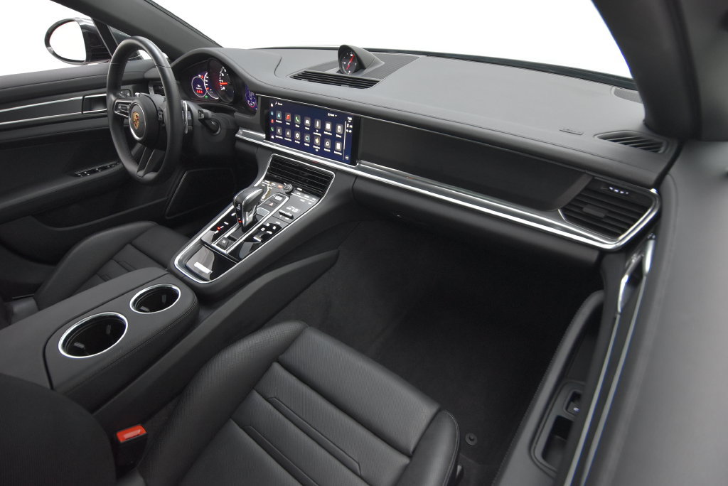 Used 2023 Porsche Panamera 4 Platinum Edition AWD/4WD image 39