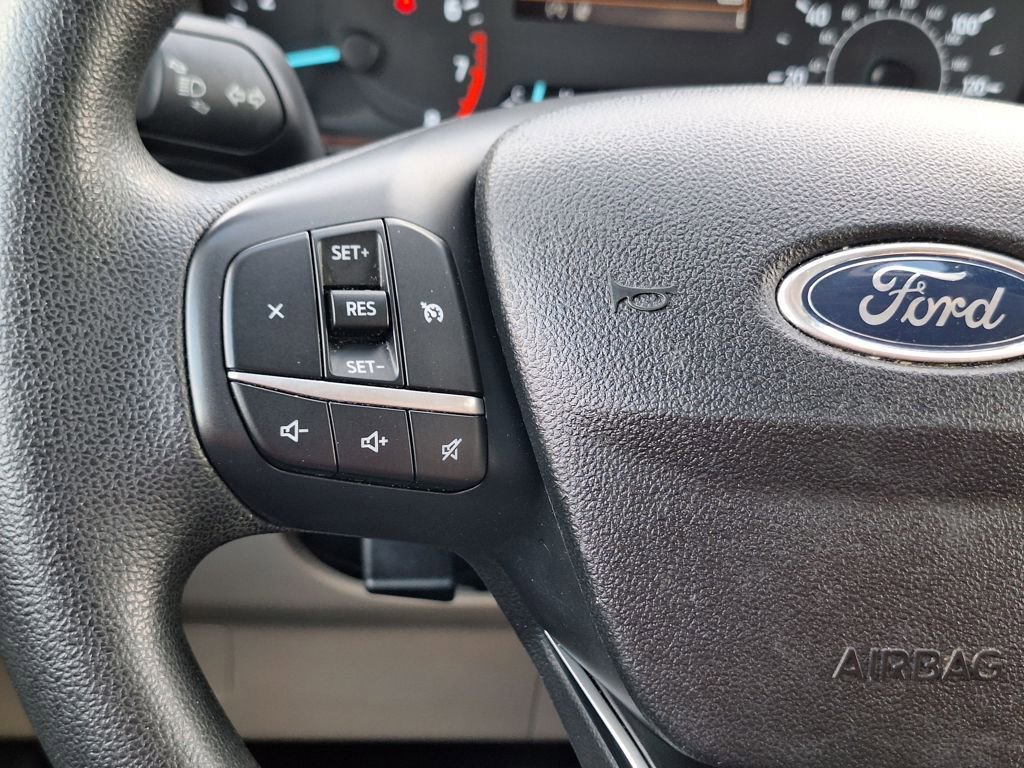 Used 2022 Ford Escape SE image 16