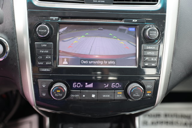 Used 2015 Nissan Altima 3.5 SL FWD image 26