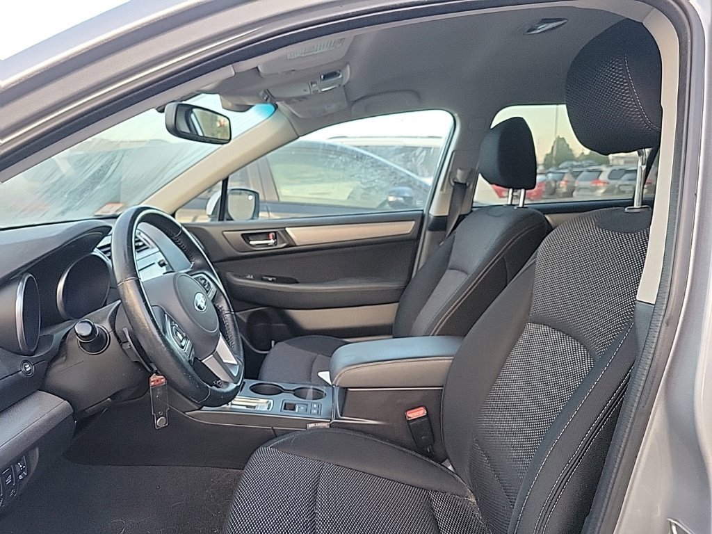 Used 2016 Subaru Outback 2.5i Premium AWD/4WD image 6