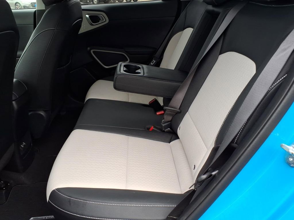 Used 2023 Kia Soul GT-Line image 13