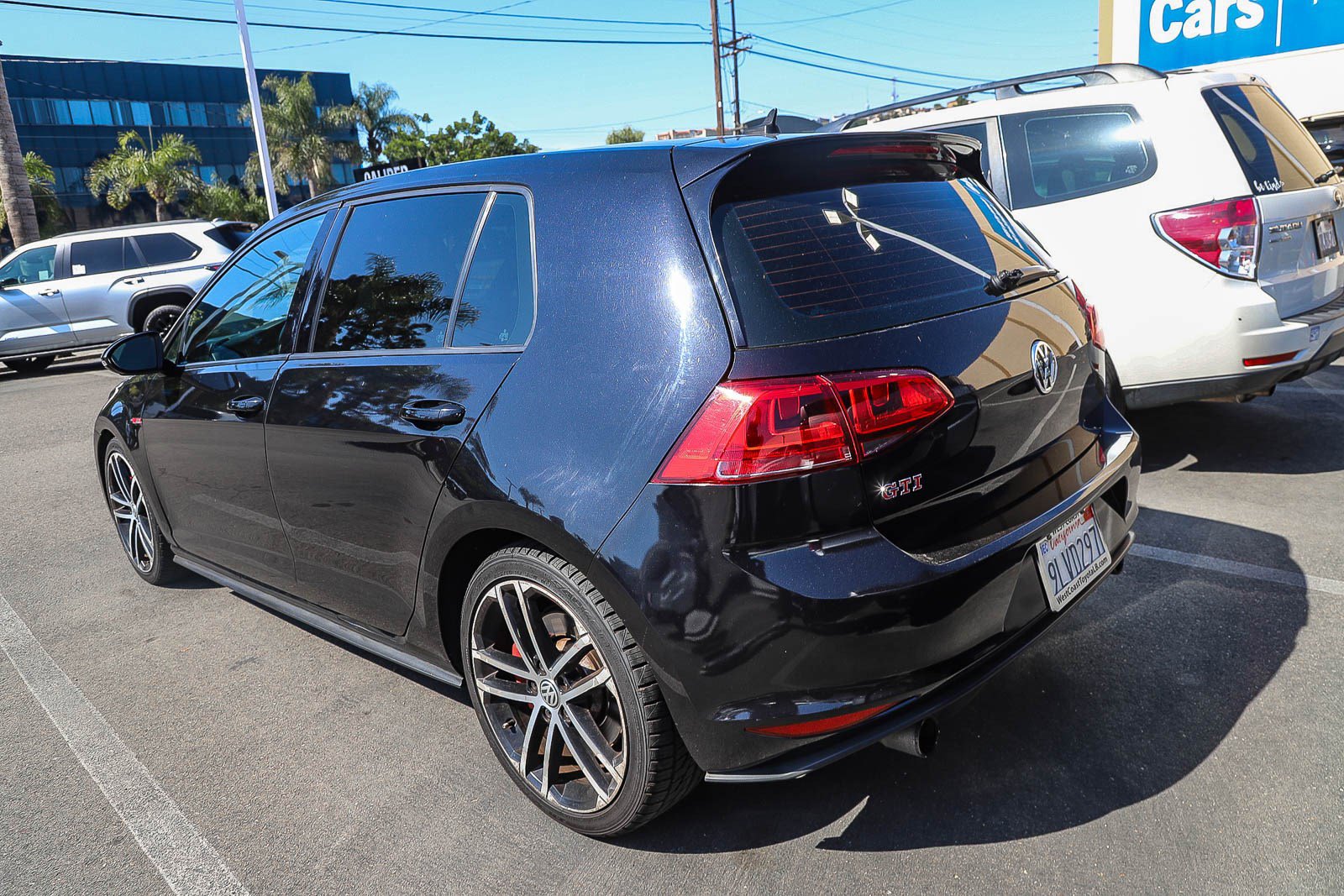 Used 2017 Volkswagen GTI S image 8