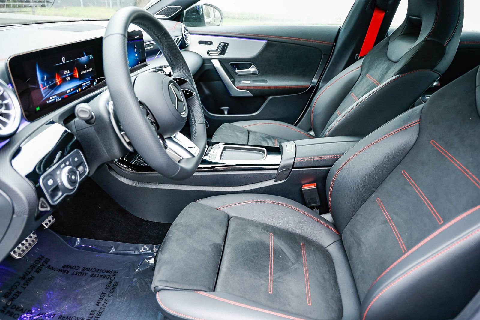 Certified 2025 Mercedes-Benz CLA 35 AMG 4MATIC image 19