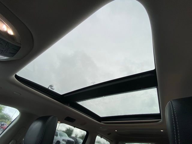 Used 2023 Chrysler Pacifica Limited image 24