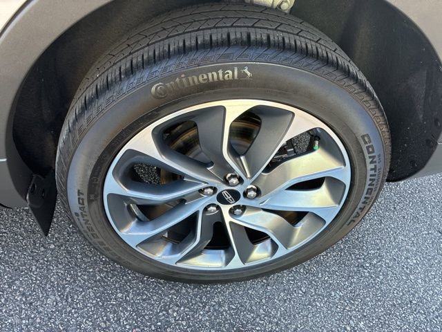 Certified 2023 Lincoln Nautilus Reserve w/ Class II Trailer Tow Package image 12