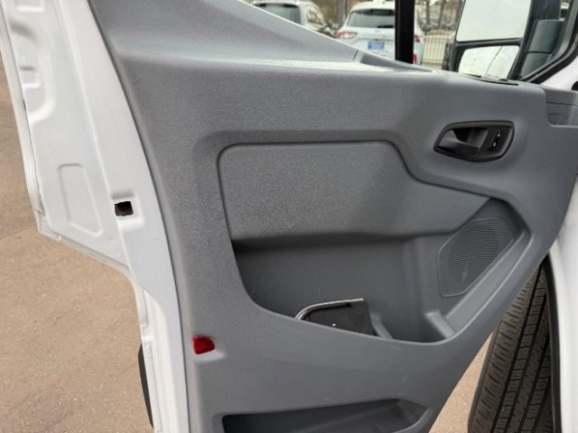 Used 2018 Ford Transit 250 130 Low Roof image 25