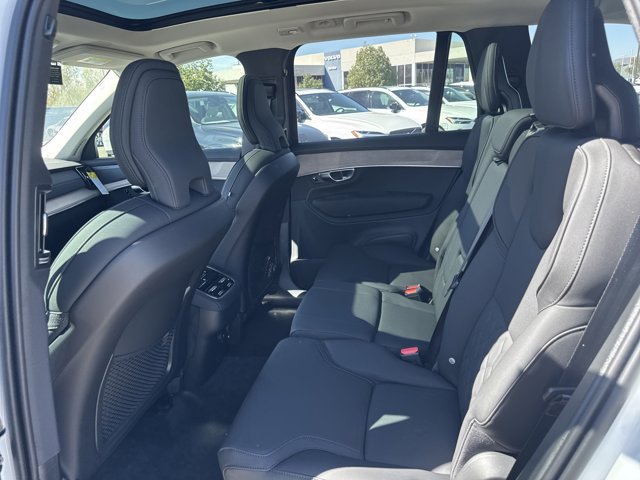 Used 2025 Volvo XC90 B6 Plus w/ Protection Package Premier AWD/4WD image 22