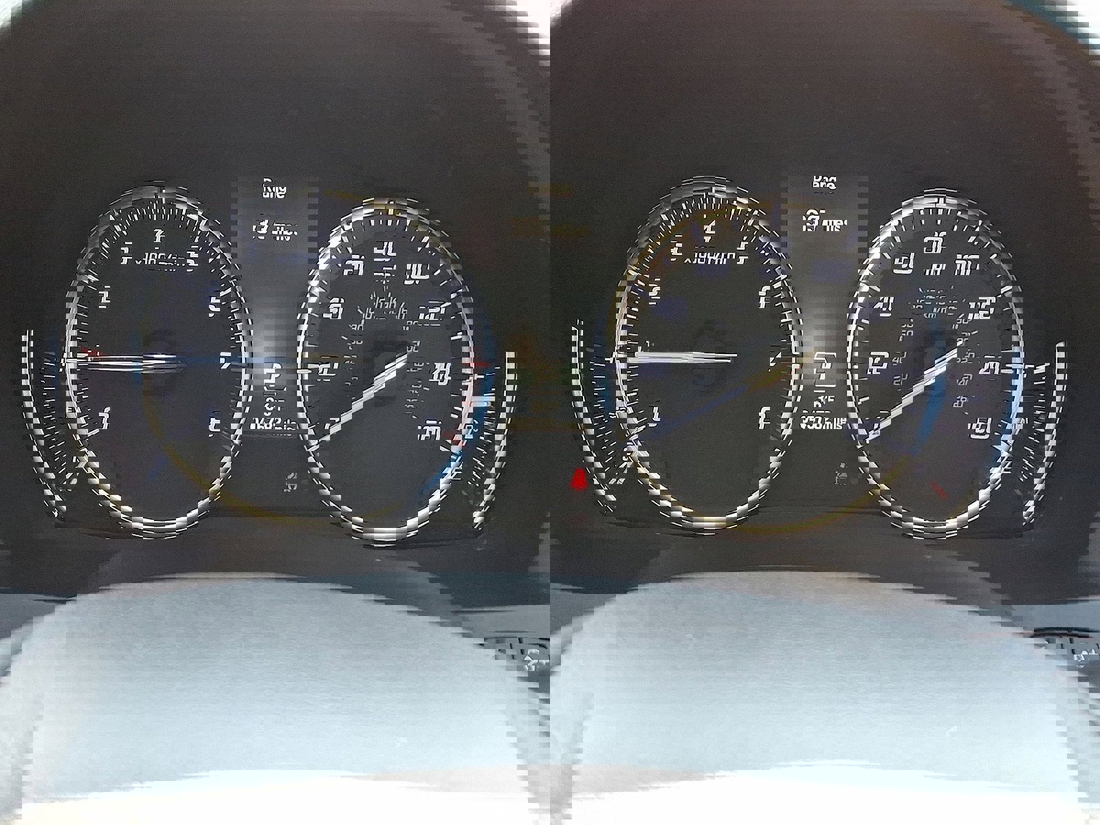 Used 2020 Acura MDX SH-AWD image 13