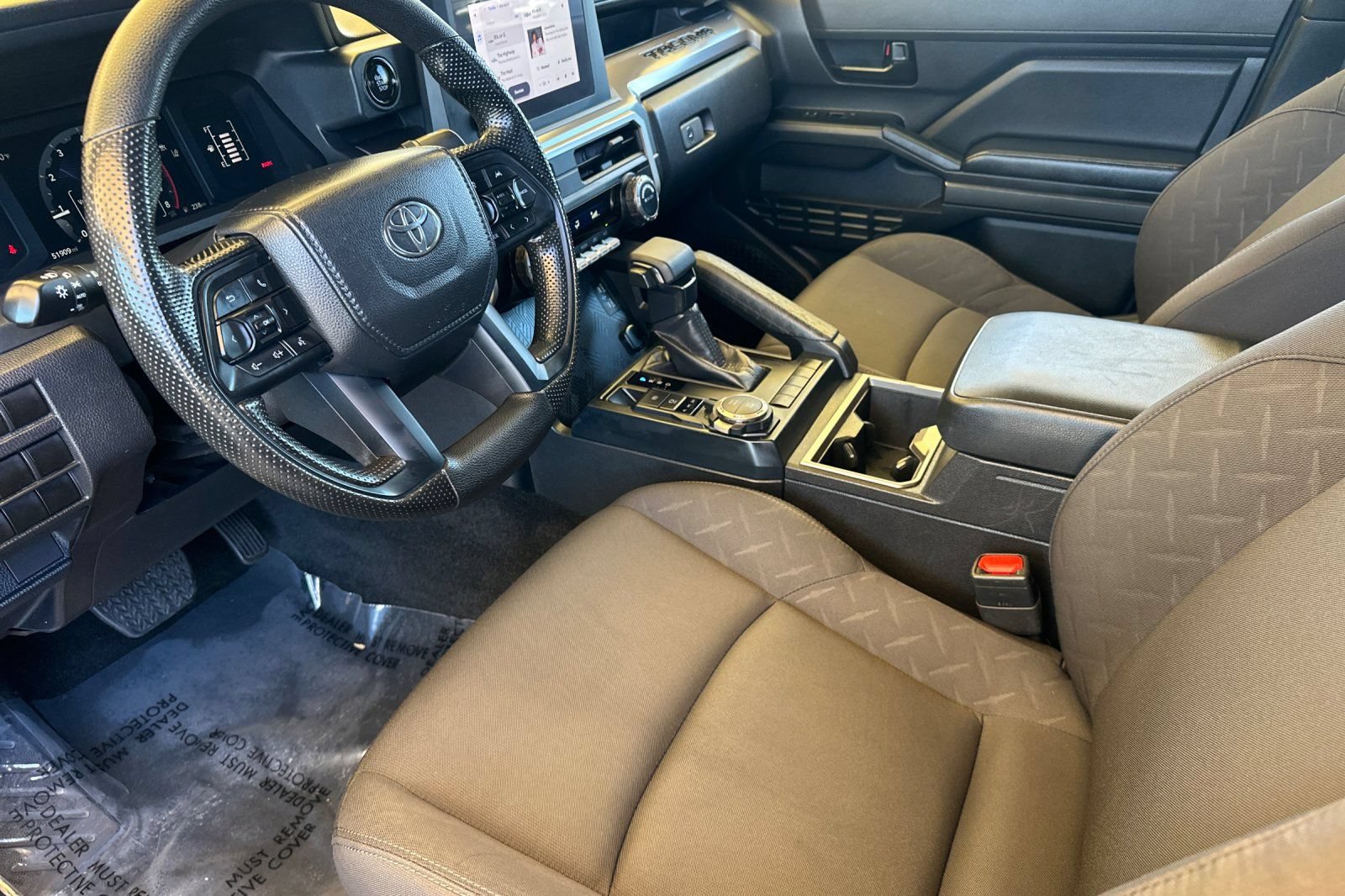 Used 2024 Toyota Tacoma SR5 AWD/4WD image 11
