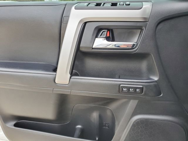 Used 2020 Toyota 4Runner Limited AWD/4WD image 21