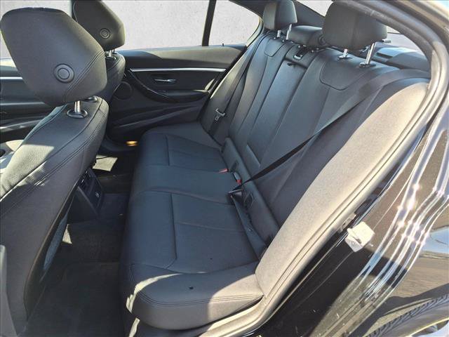 Used 2018 BMW 330i Sedan w/ Convenience Package RWD image 18