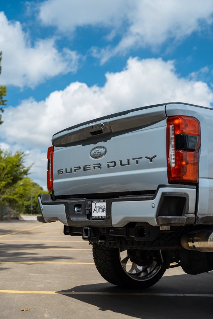 Used 2024 Ford F350 Lariat w/ Lariat Ultimate Package AWD/4WD image 6