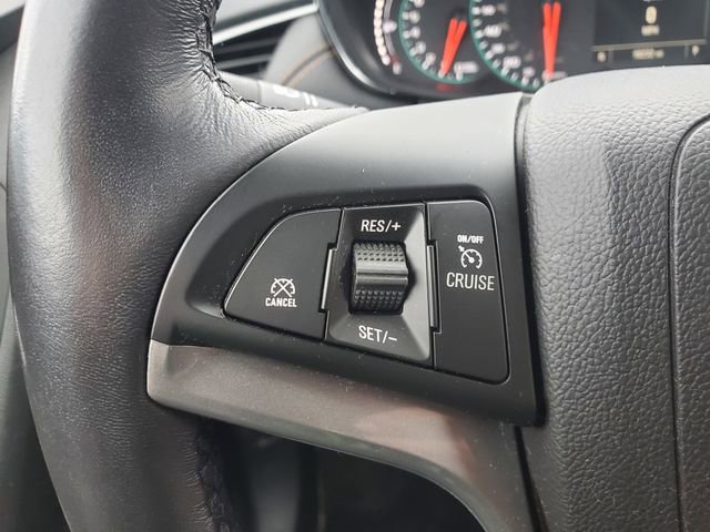 Certified 2022 Chevrolet Trax LT w/ LT Convenience Package image 24