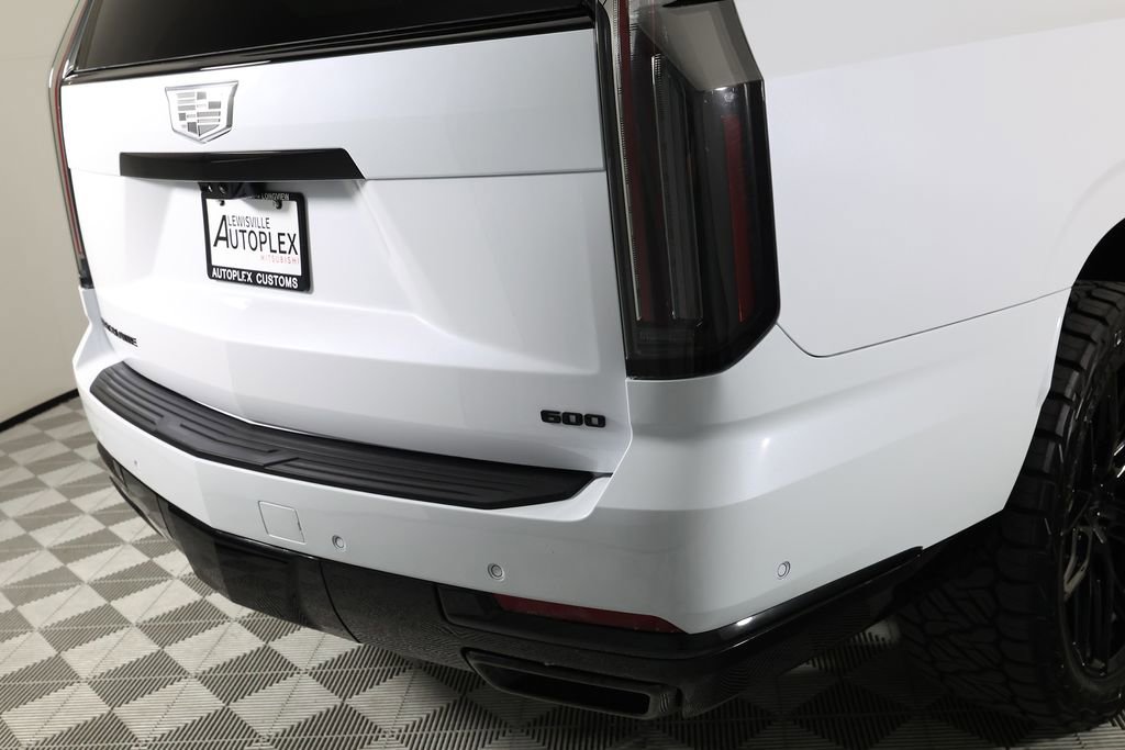 Used 2026 Cadillac Escalade ESV Platinum Sport w/ LPO, ONYX Package AWD/4WD image 56