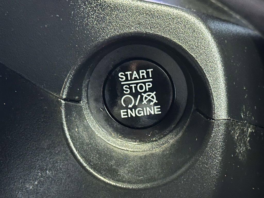 Used 2017 Jeep Compass Sport w/ Cold Weather Group AWD/4WD image 27