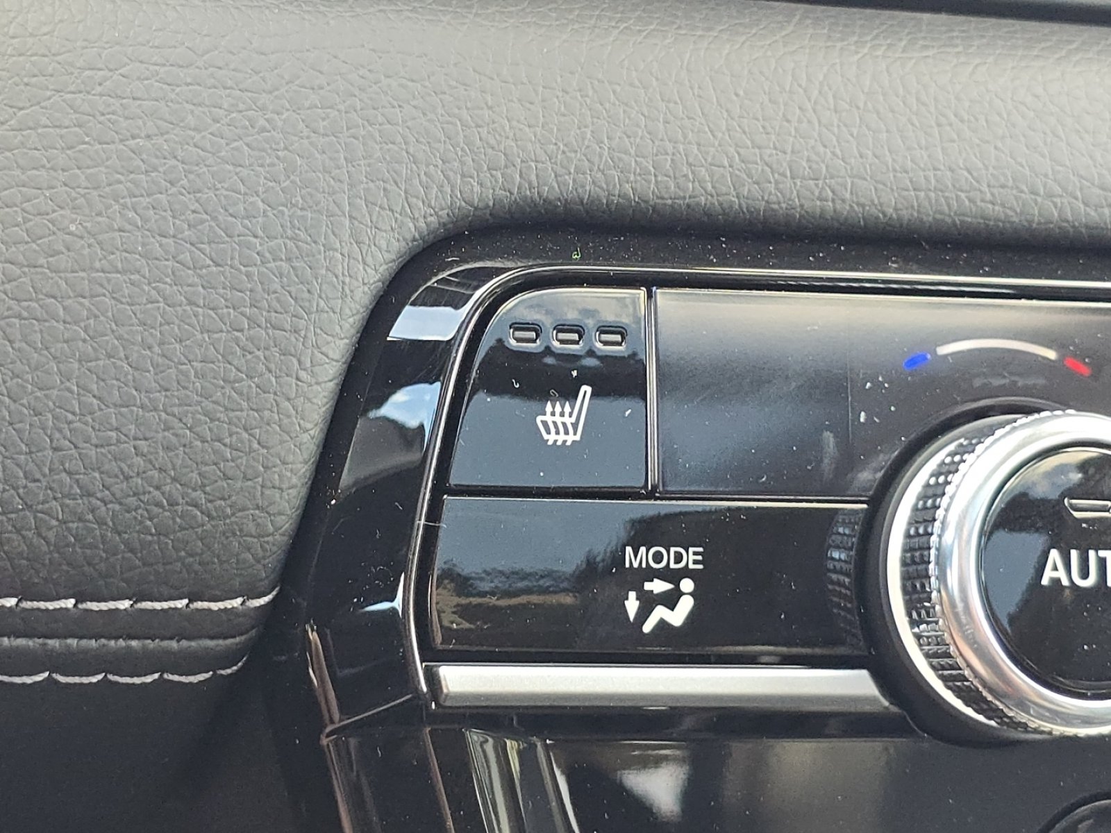 New 2026 Honda Pilot Touring image 7