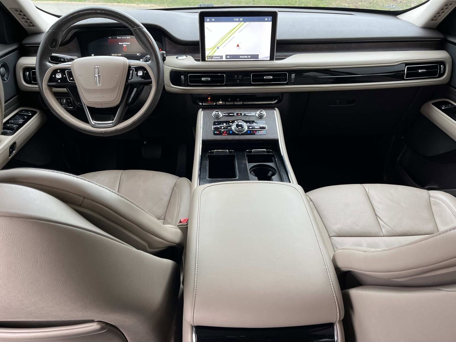 Used 2020 Lincoln Aviator Reserve w/ Elements Package Plus image 13