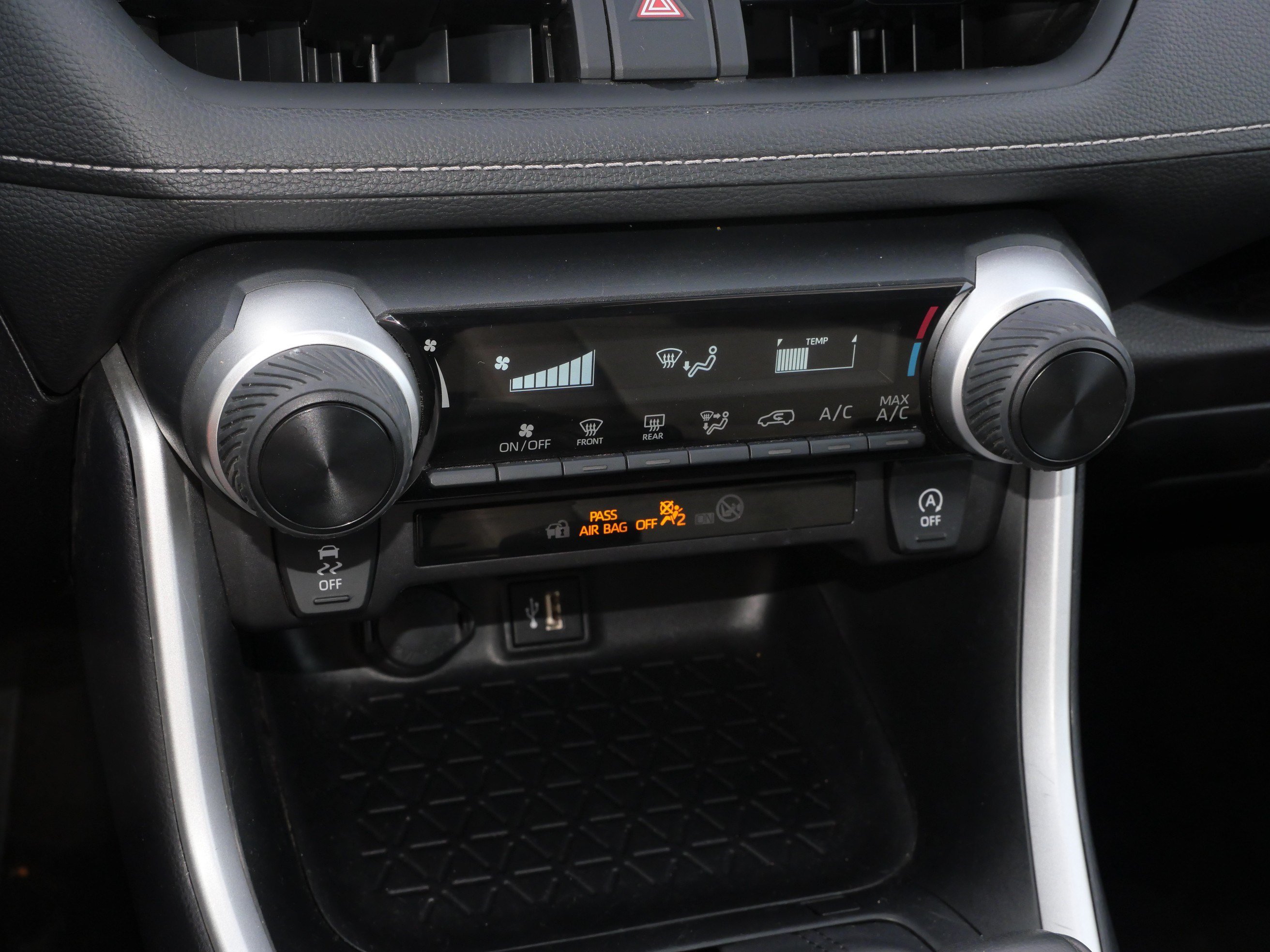 Certified 2025 Toyota RAV4 LE AWD/4WD image 23
